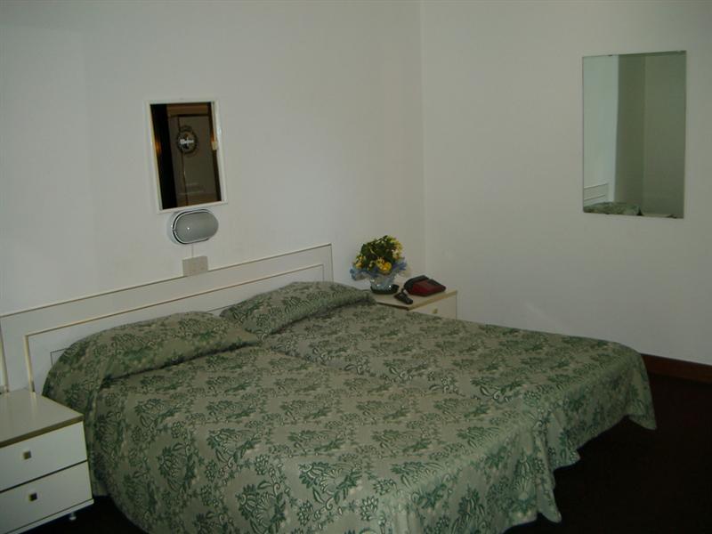 לידו די ג'סולו Hotel Aldebaran מראה חיצוני תמונה