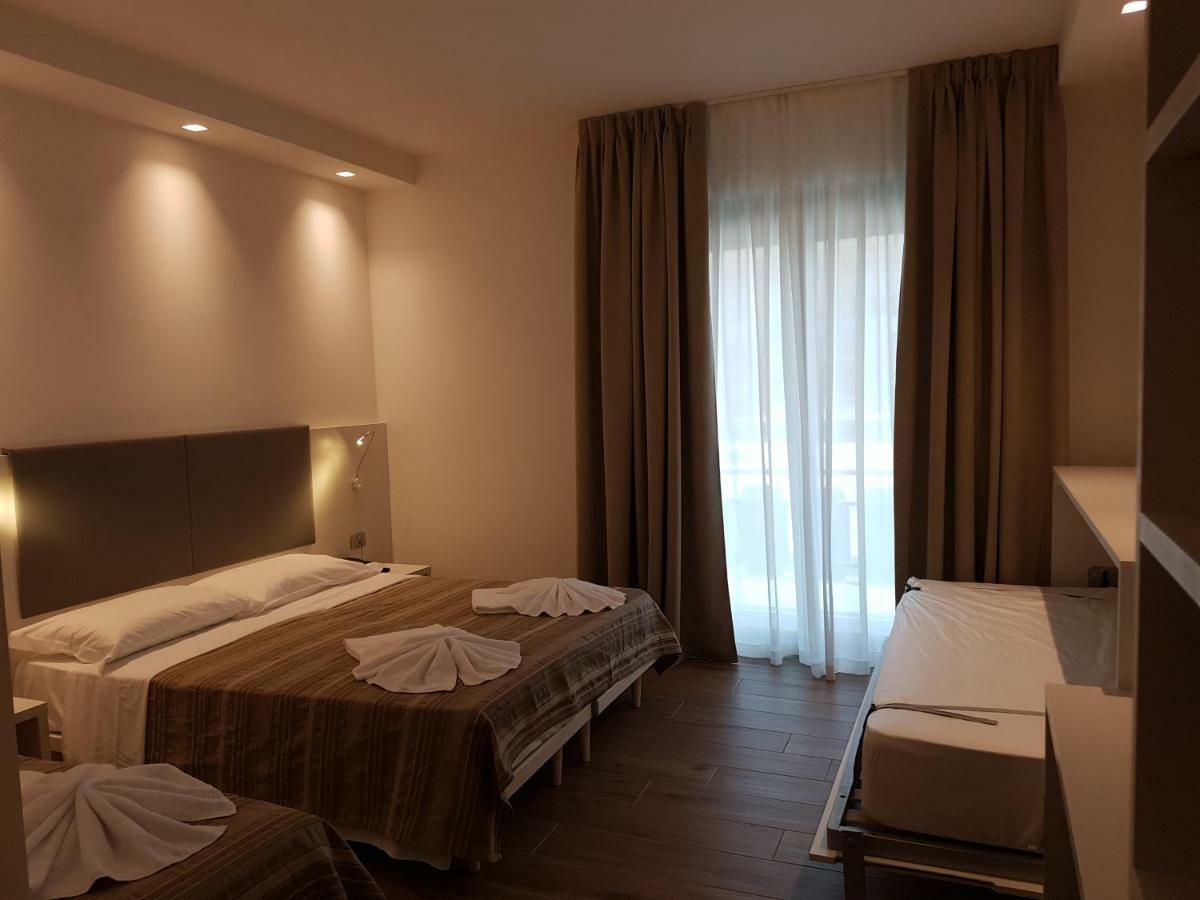 לידו די ג'סולו Hotel Aldebaran מראה חיצוני תמונה